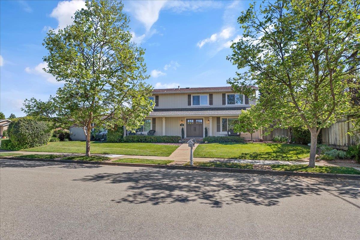670 Roble DR - Interior