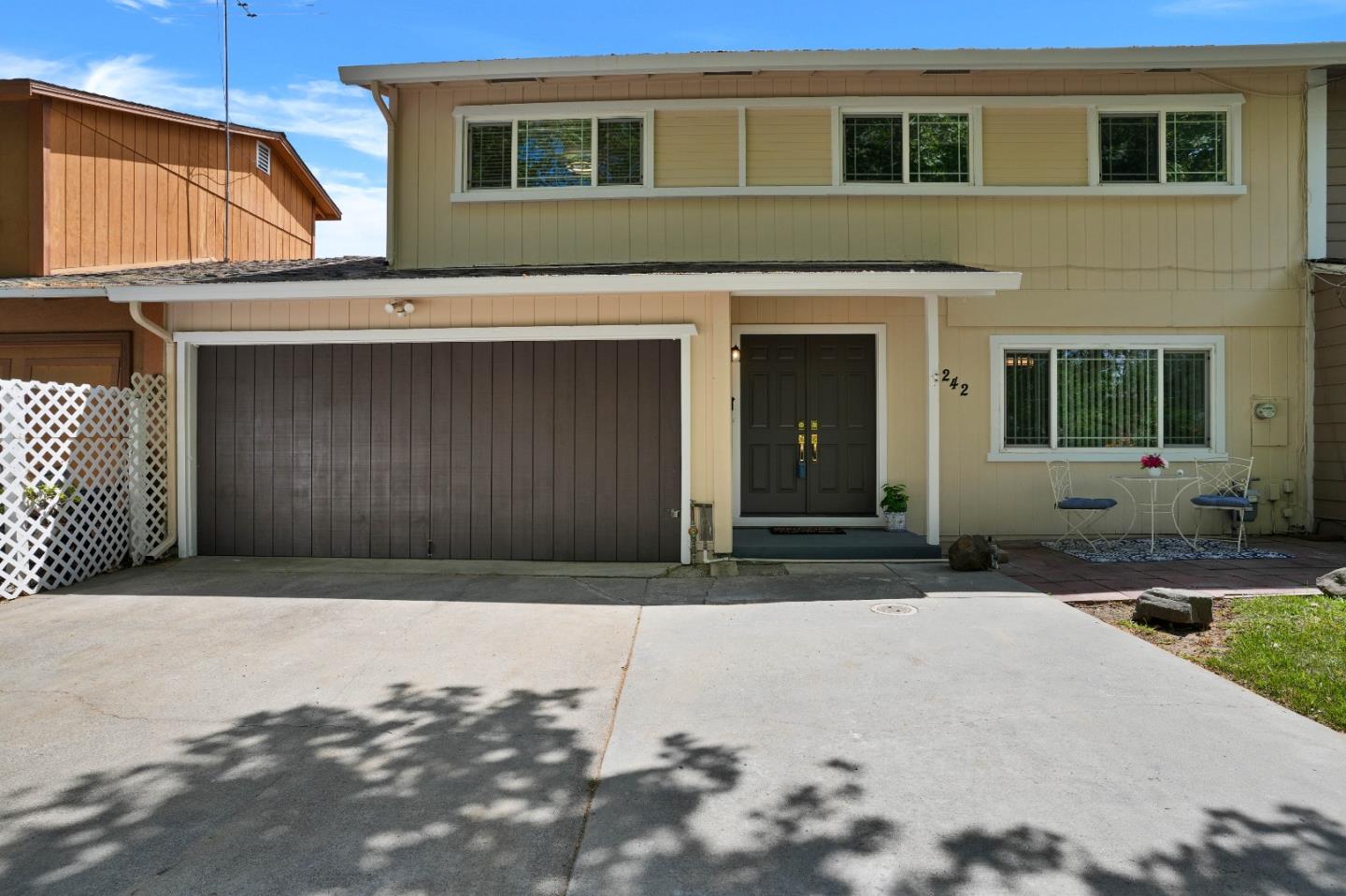 1242 Bacchus AVE