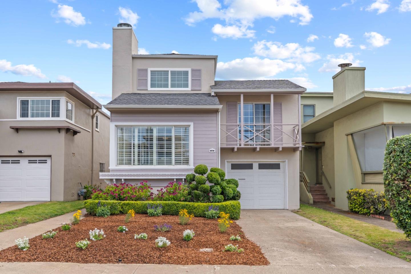 24 Westmont DR