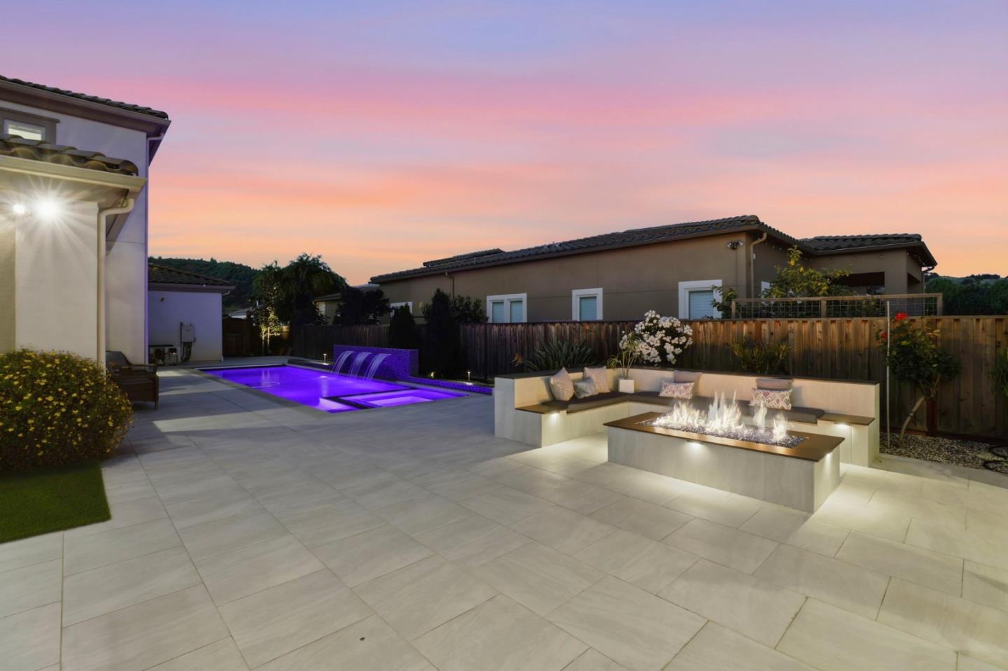 18665 Corte Arcangel - Backyard