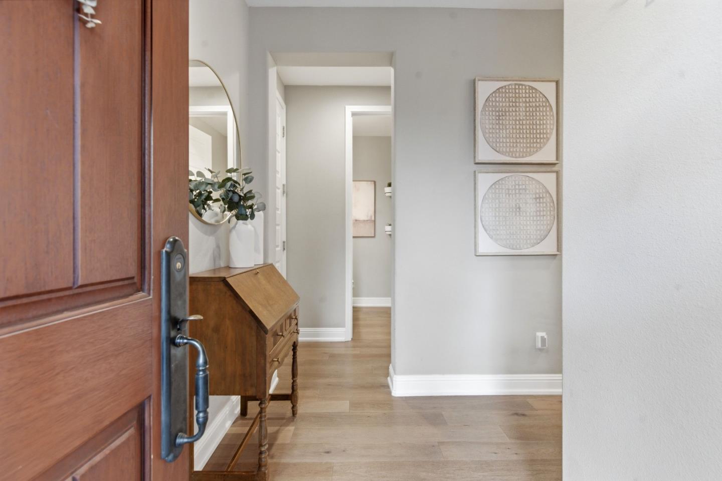 225 Calle Del Rey - Living area