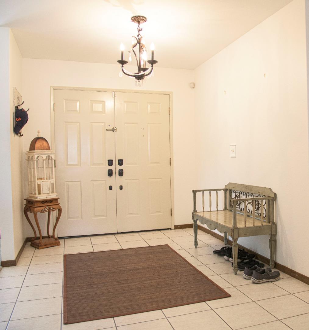 3563 Sunnylake CT - Interior