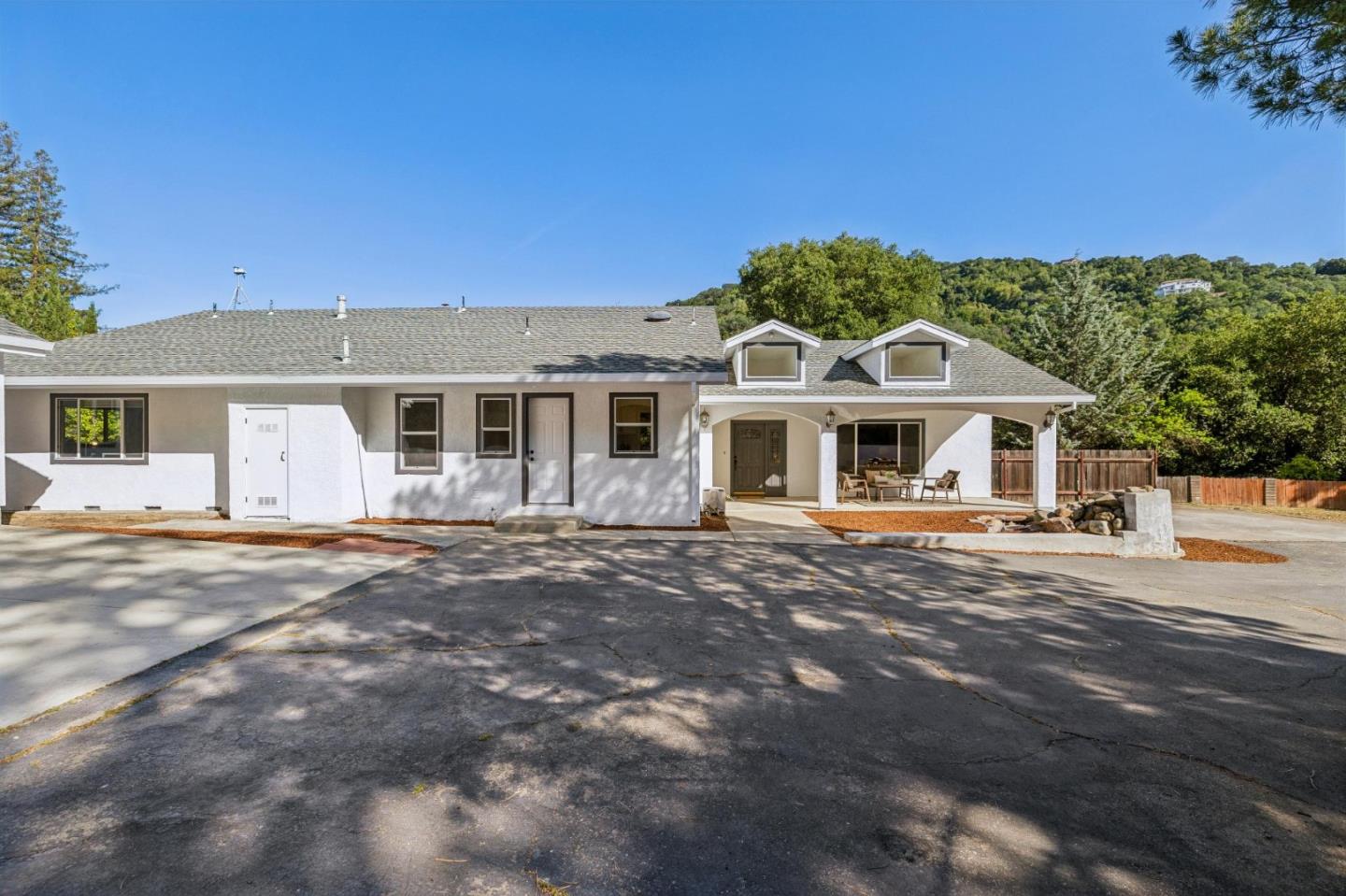 21531 Almaden RD