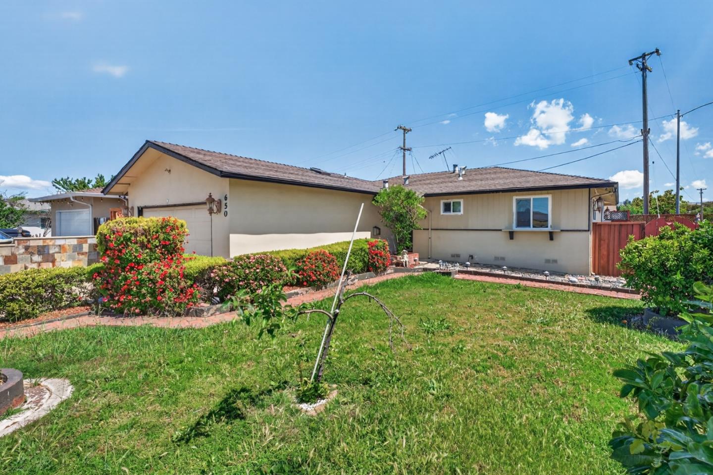 650 Vasona ST - Kitchen