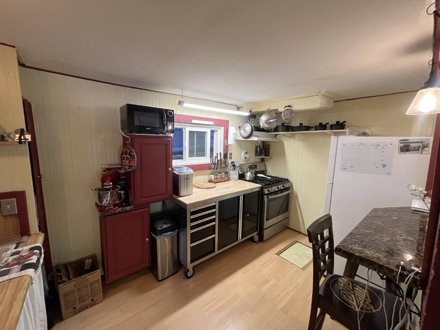 431 Capitola AVE - Backyard