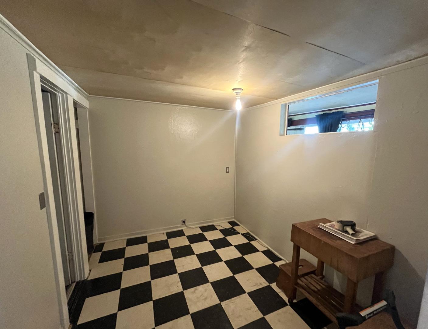 431 Capitola AVE - Bedroom