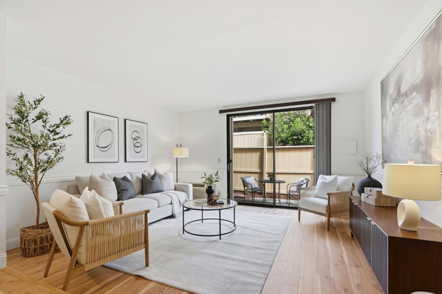 3007 Kaiser DR F