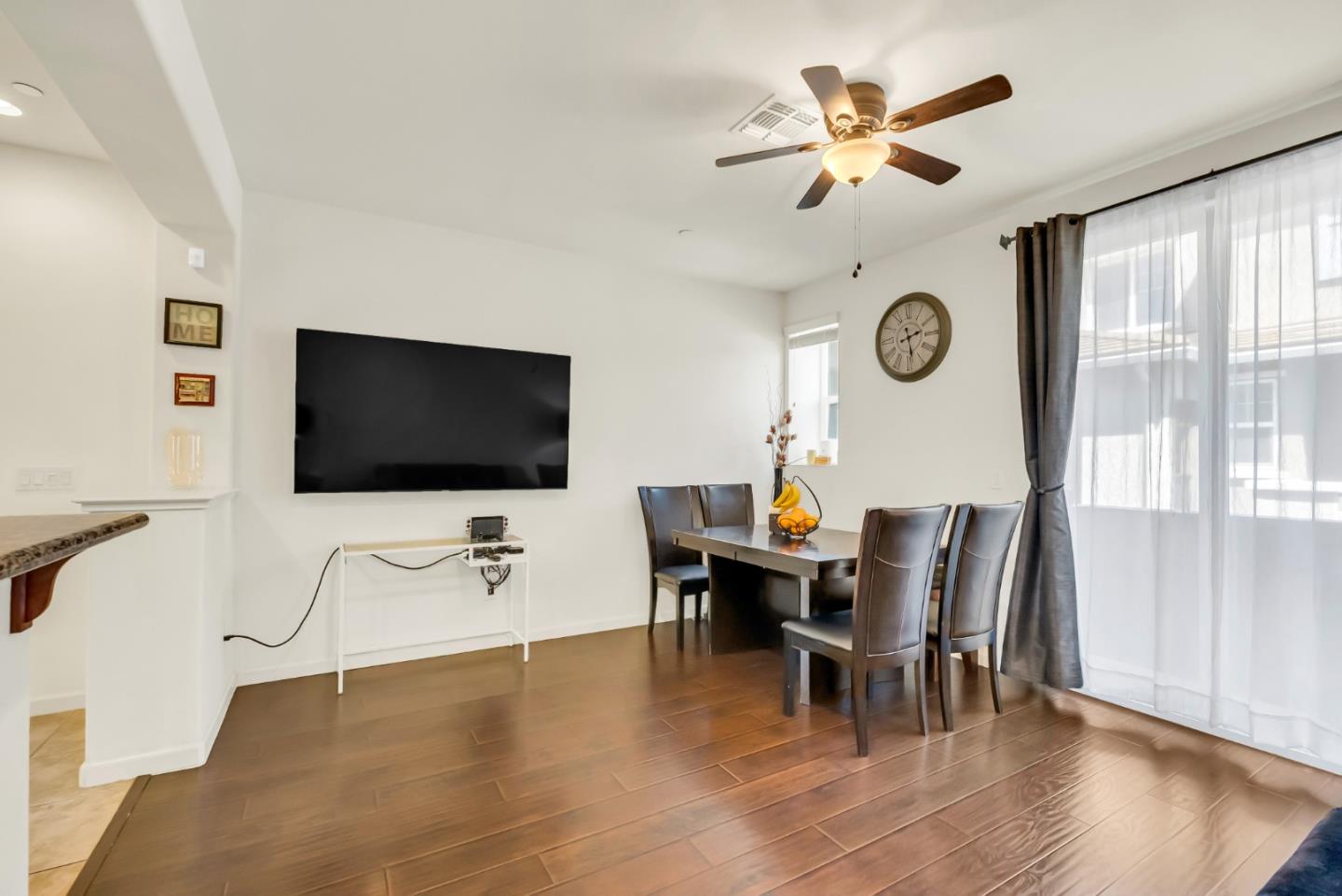 23 Bettencourt WAY - Bedroom