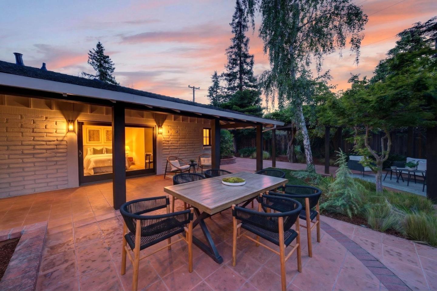 2734 Doverton SQ - Backyard
