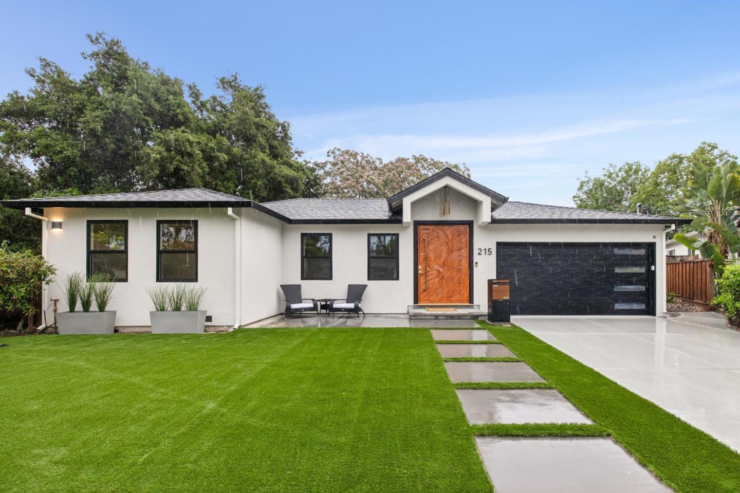 215 Lauella CT