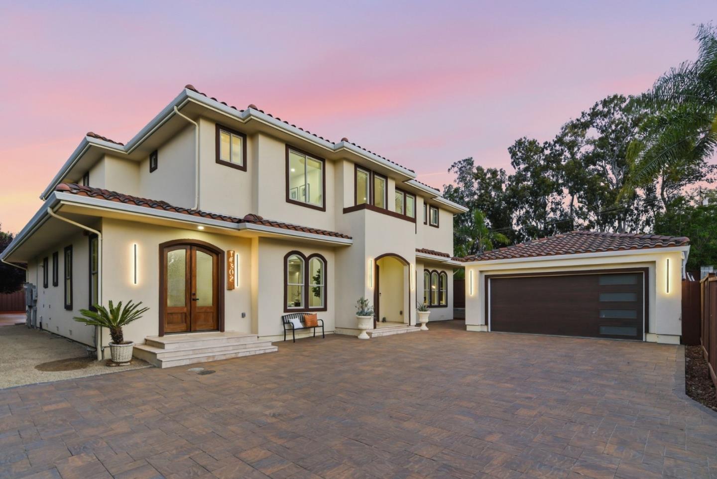 14302 Lora DR