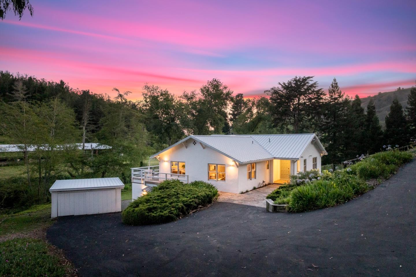 2570 Purisima Creek RD