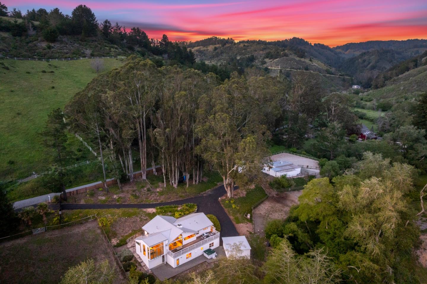 2570 Purisima Creek RD - Interior