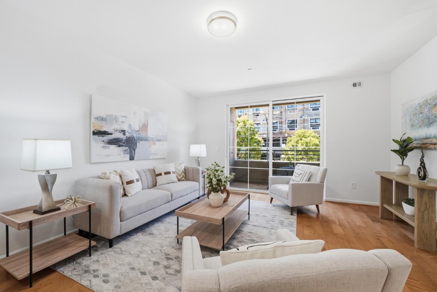 1388 Broadway 285