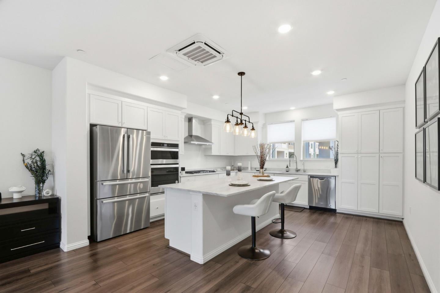 6709 Magnetic Loop - Kitchen