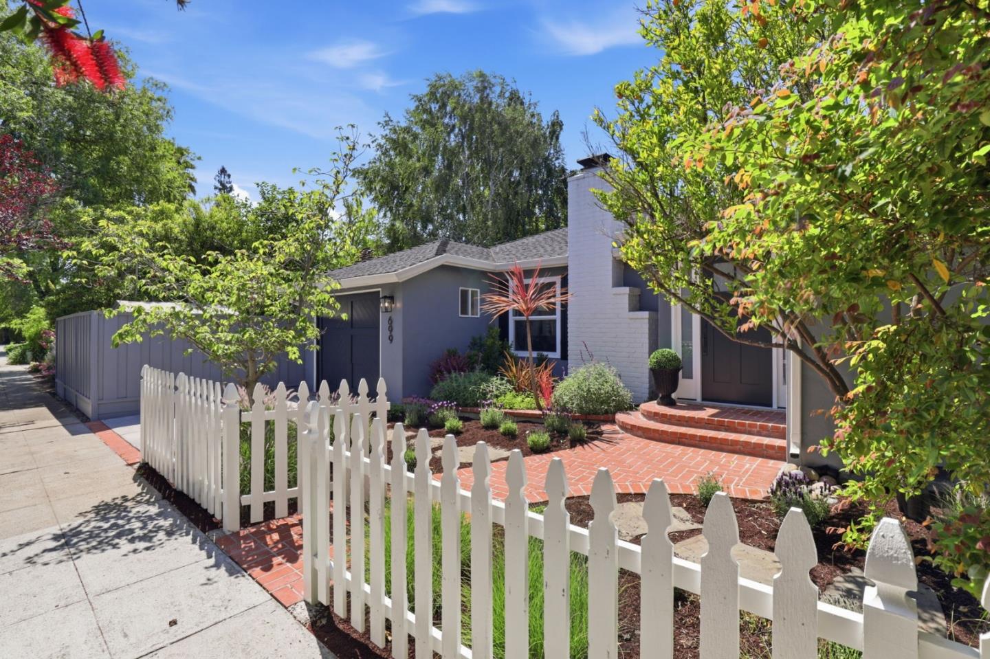699 Oregon AVE - Kitchen