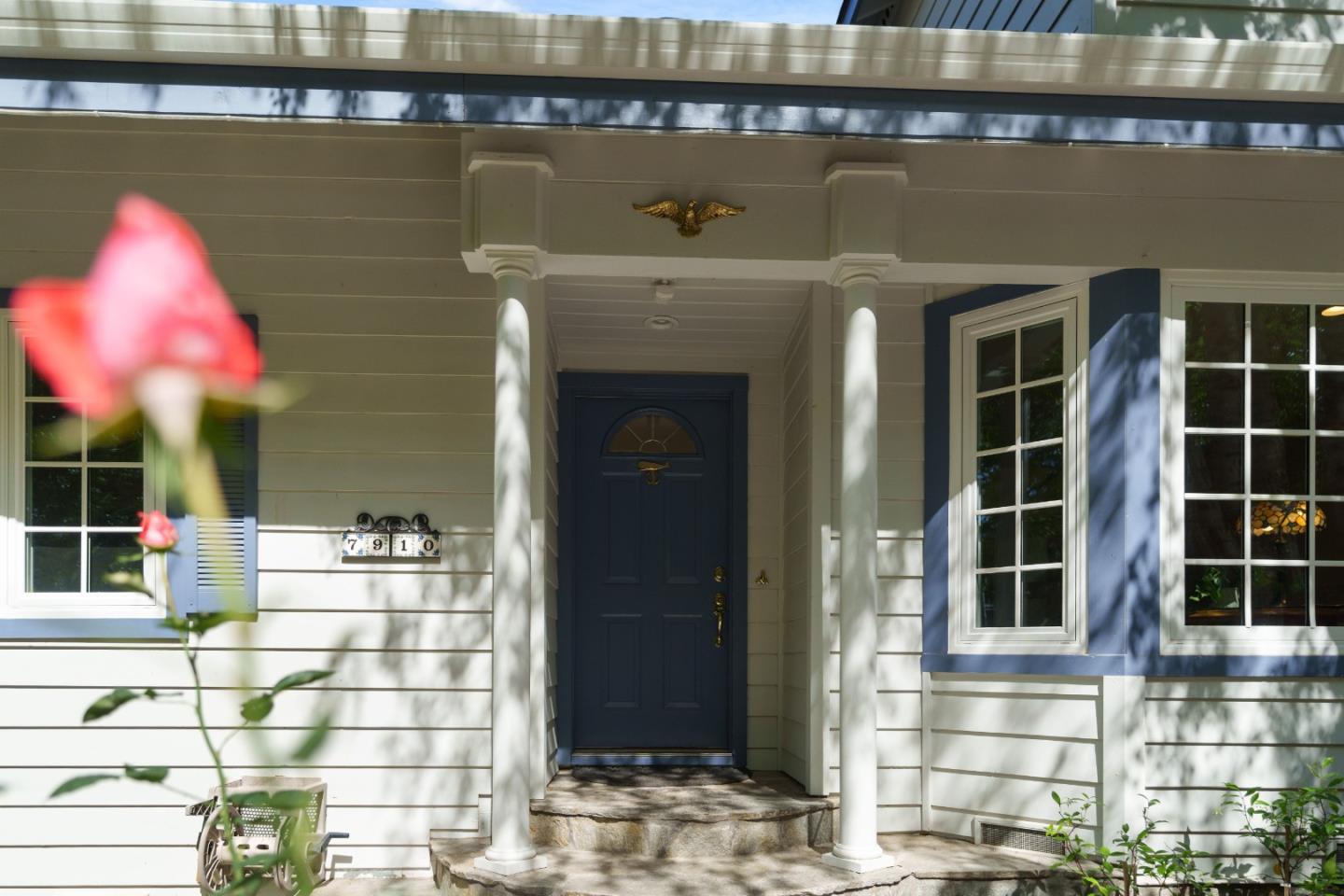 7910 Hihn RD - Interior