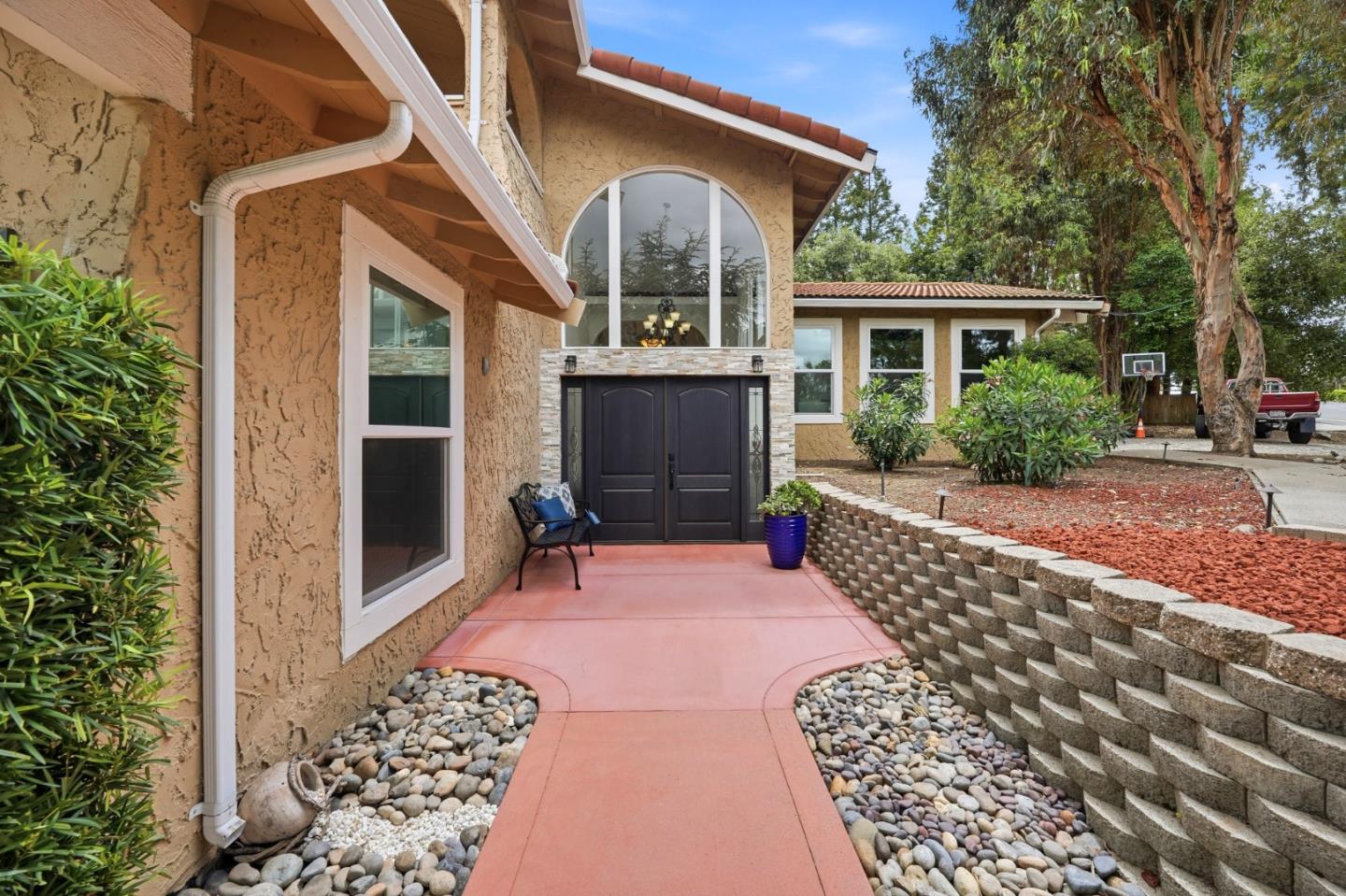 3310 White Oak CT