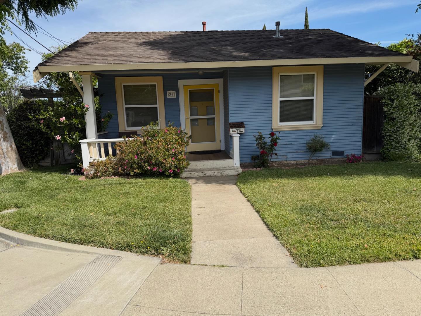 89 E Rincon AVE