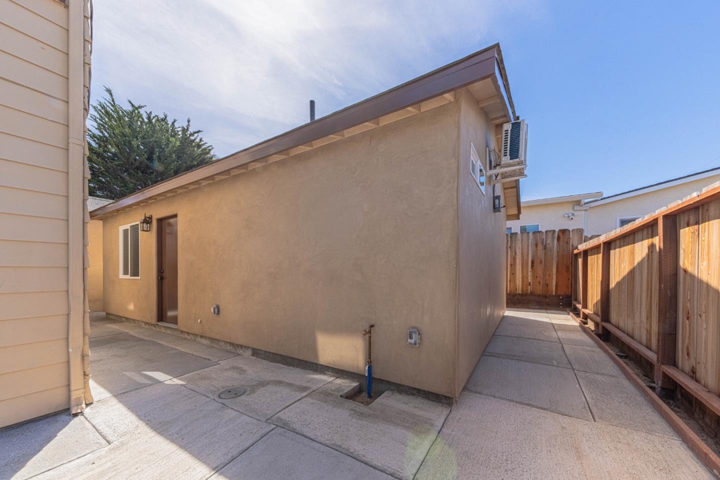 1484 Sonoma AVE - Kitchen