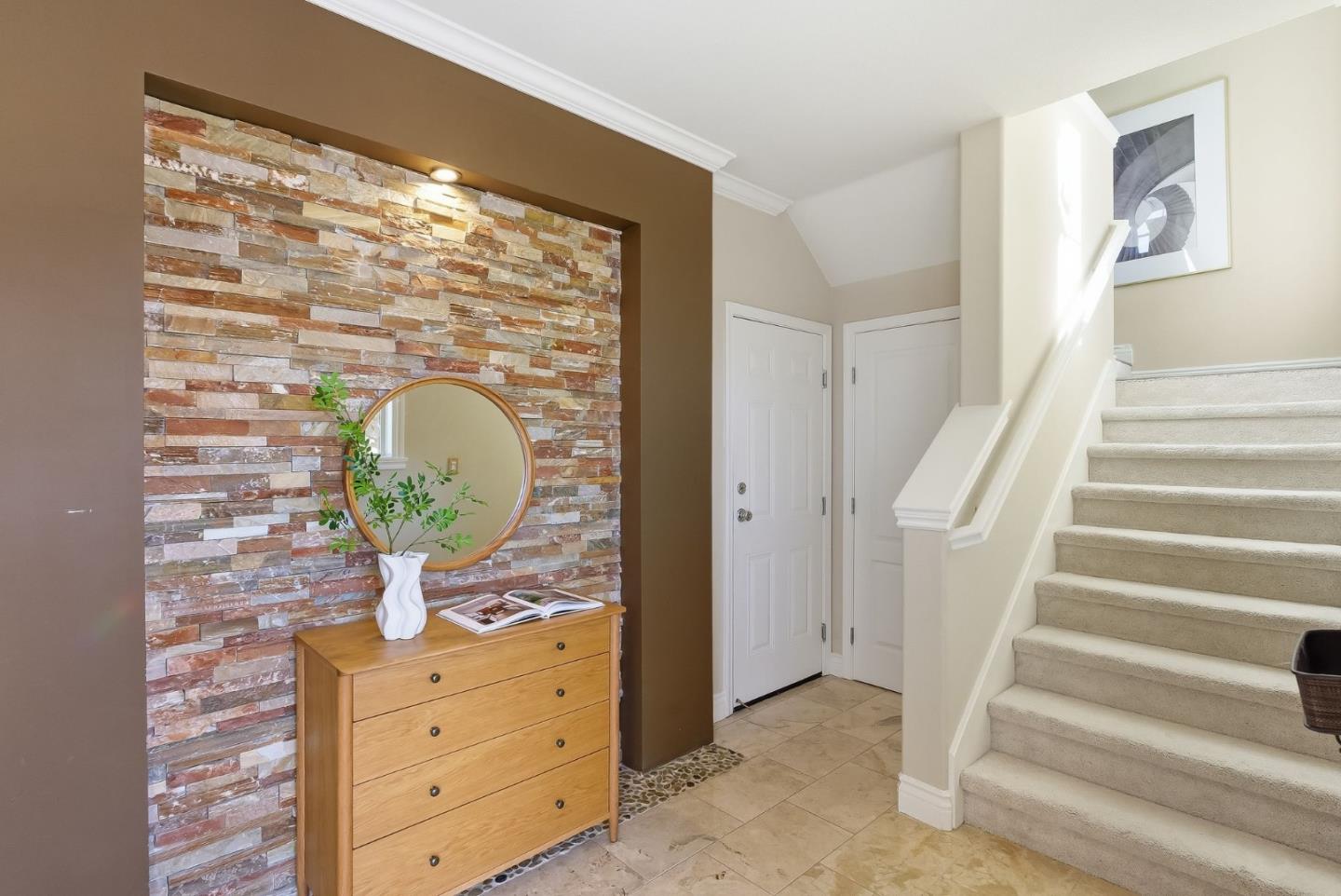 1057 Rock AVE - Kitchen