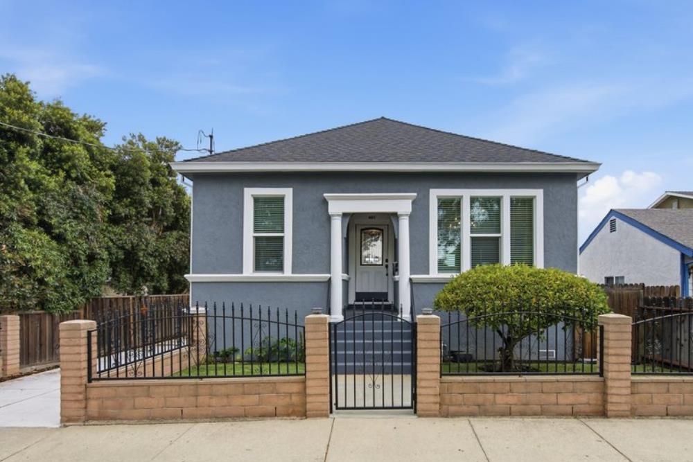 421 W Virginia ST