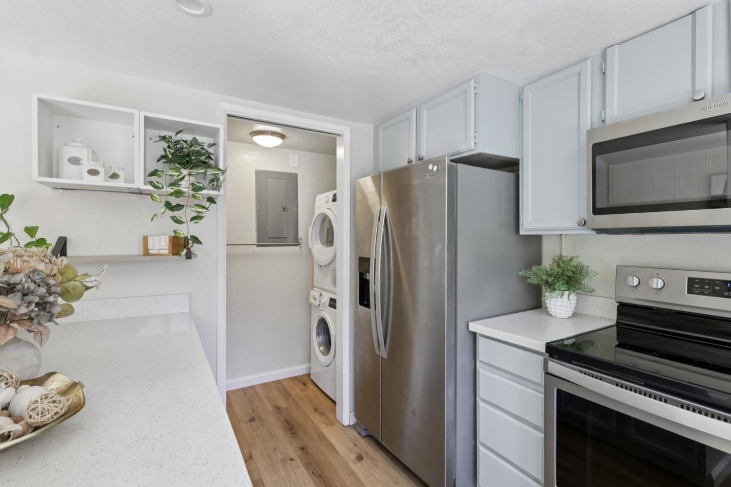 1522 De Rose - Bathroom