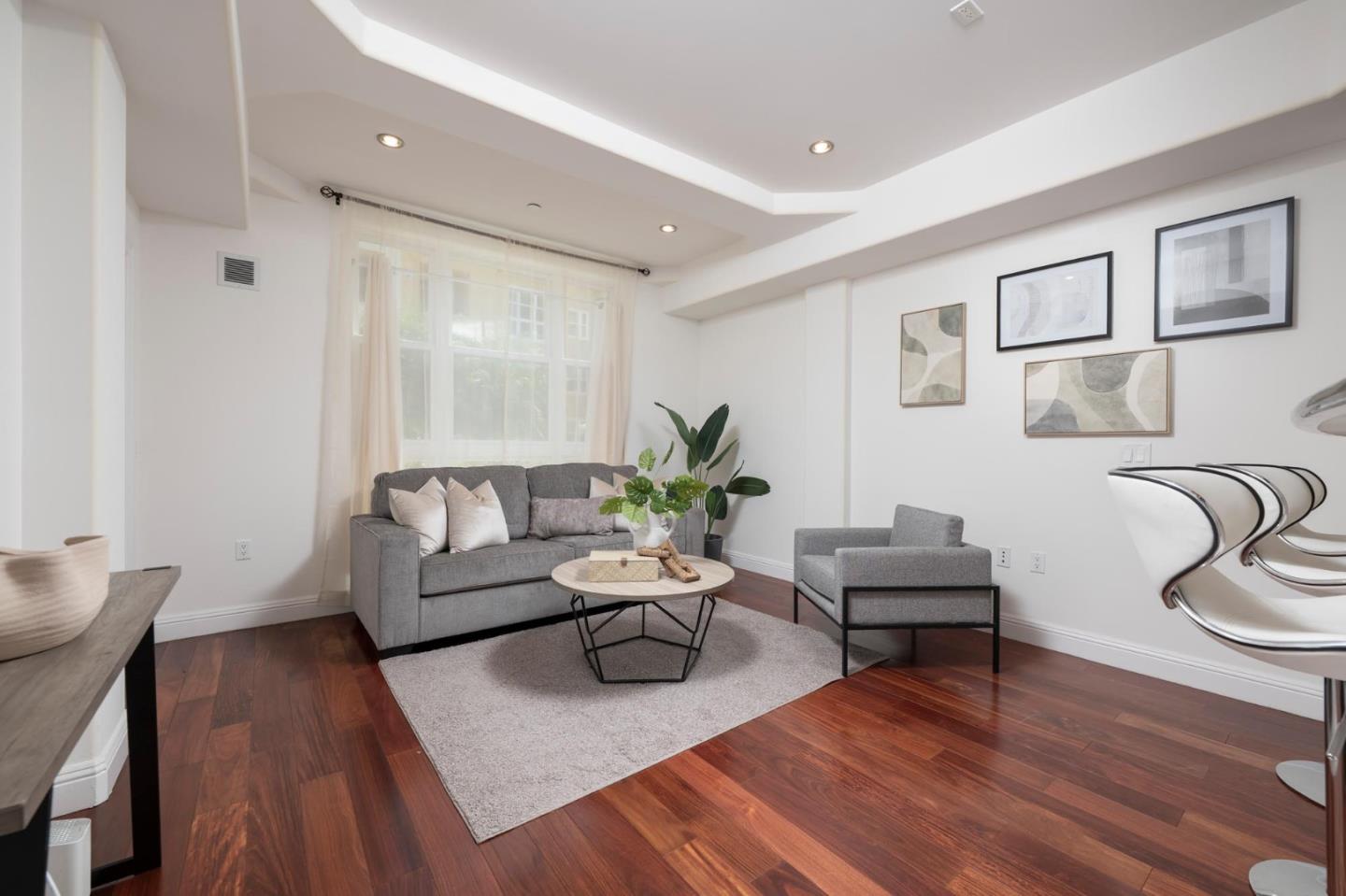 151 El Camino Real 138 - Interior