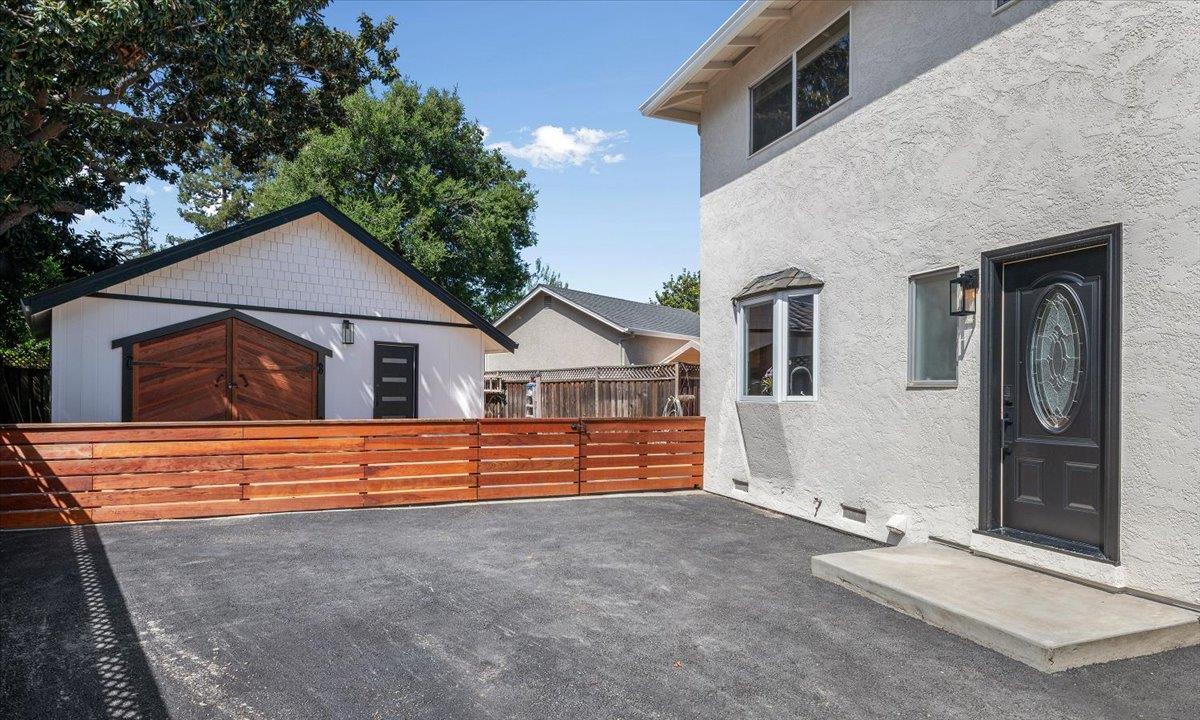 1301 Spencer - Kitchen