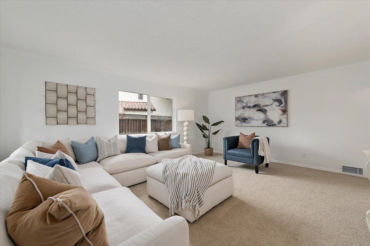1301 Spencer - Living area