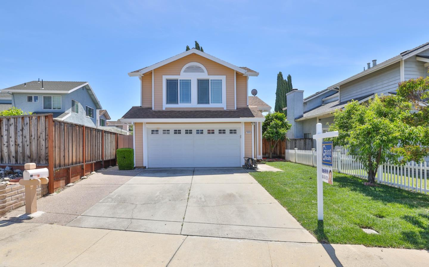 2930 Vista Creek DR - Interior