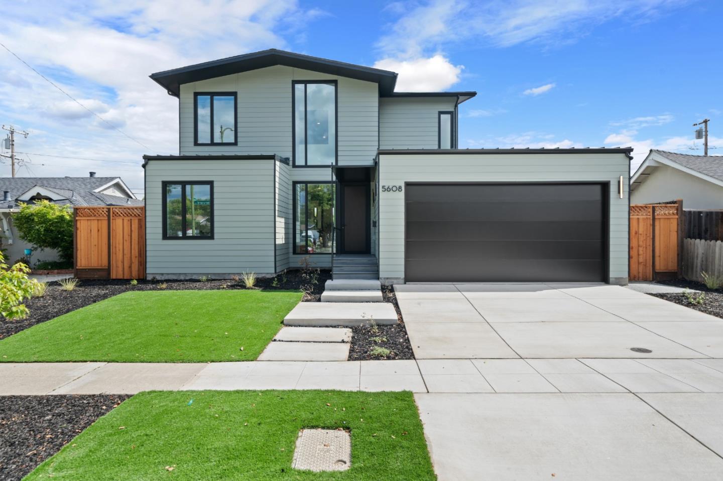 5608 Harvard DR - Interior