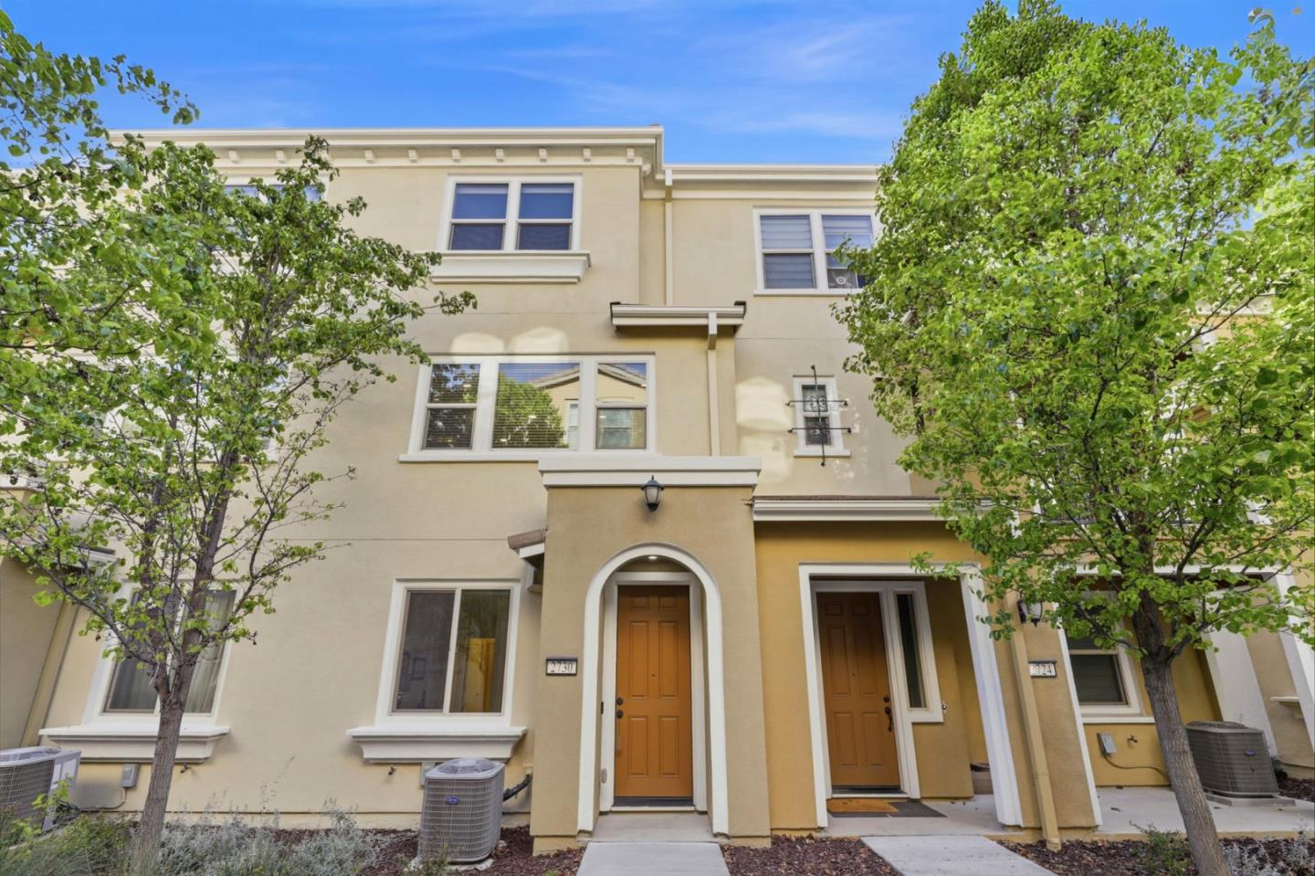 2730 Ferrara CIR