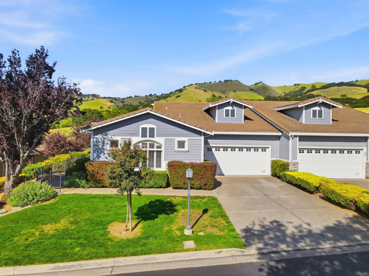 9015 Village View DR