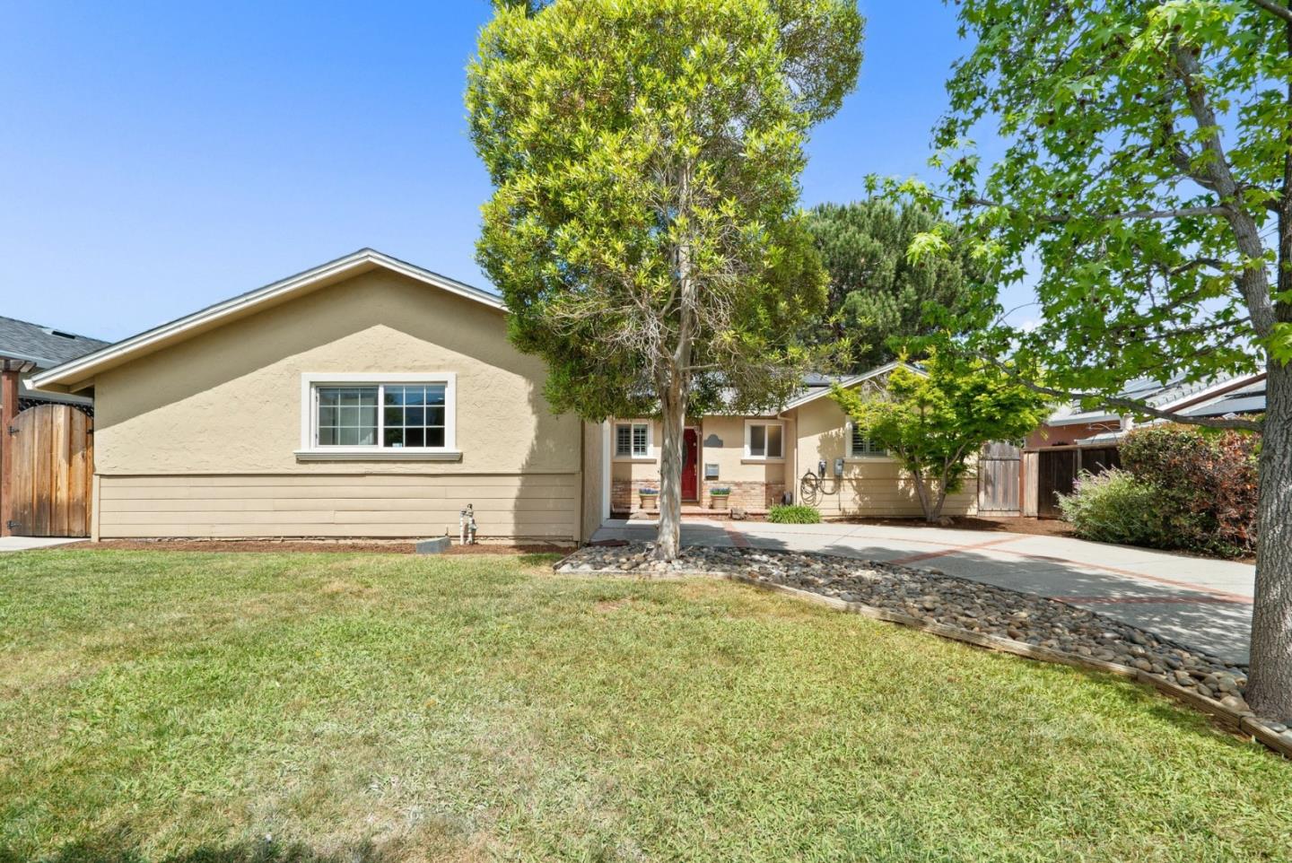 1791 Branham LN - Kitchen