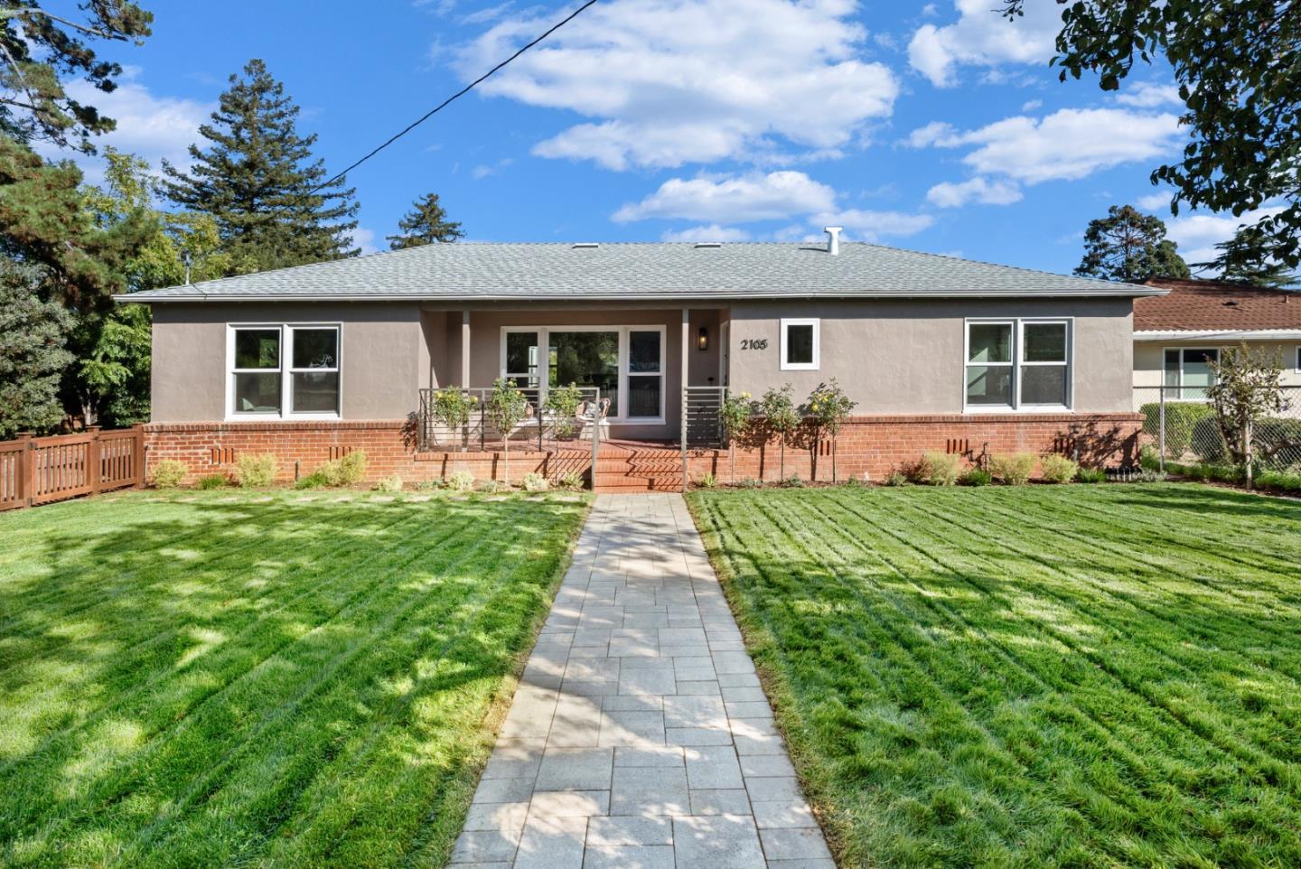2105 Stratford WAY