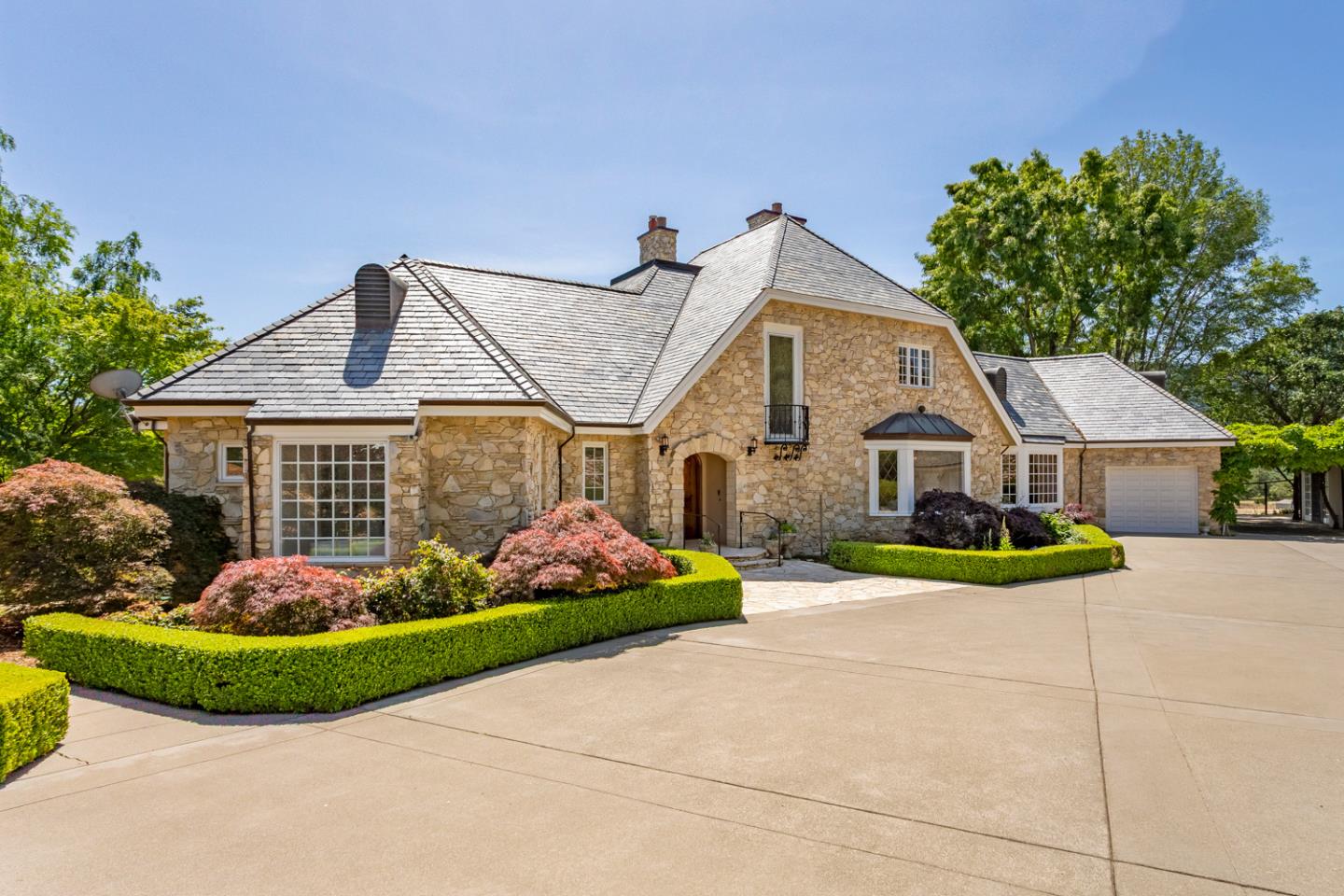 55 Mission Trail RD