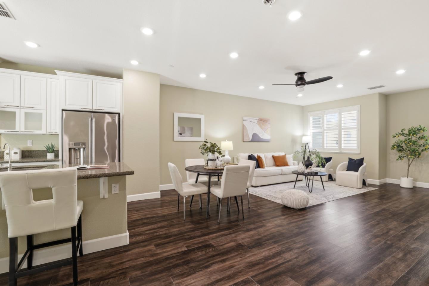 5954 Larkstone LOOP - Kitchen