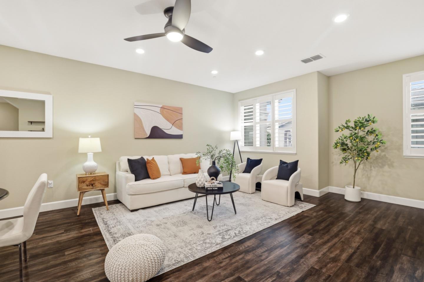 5954 Larkstone LOOP - Living area