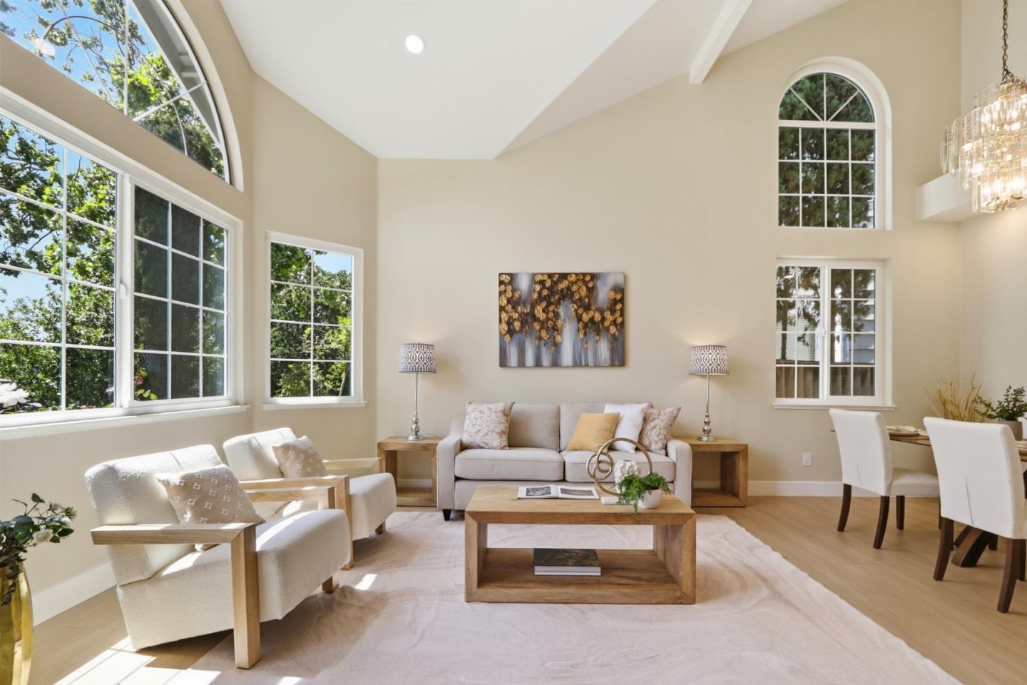 1290 Notting Hill DR - Living area