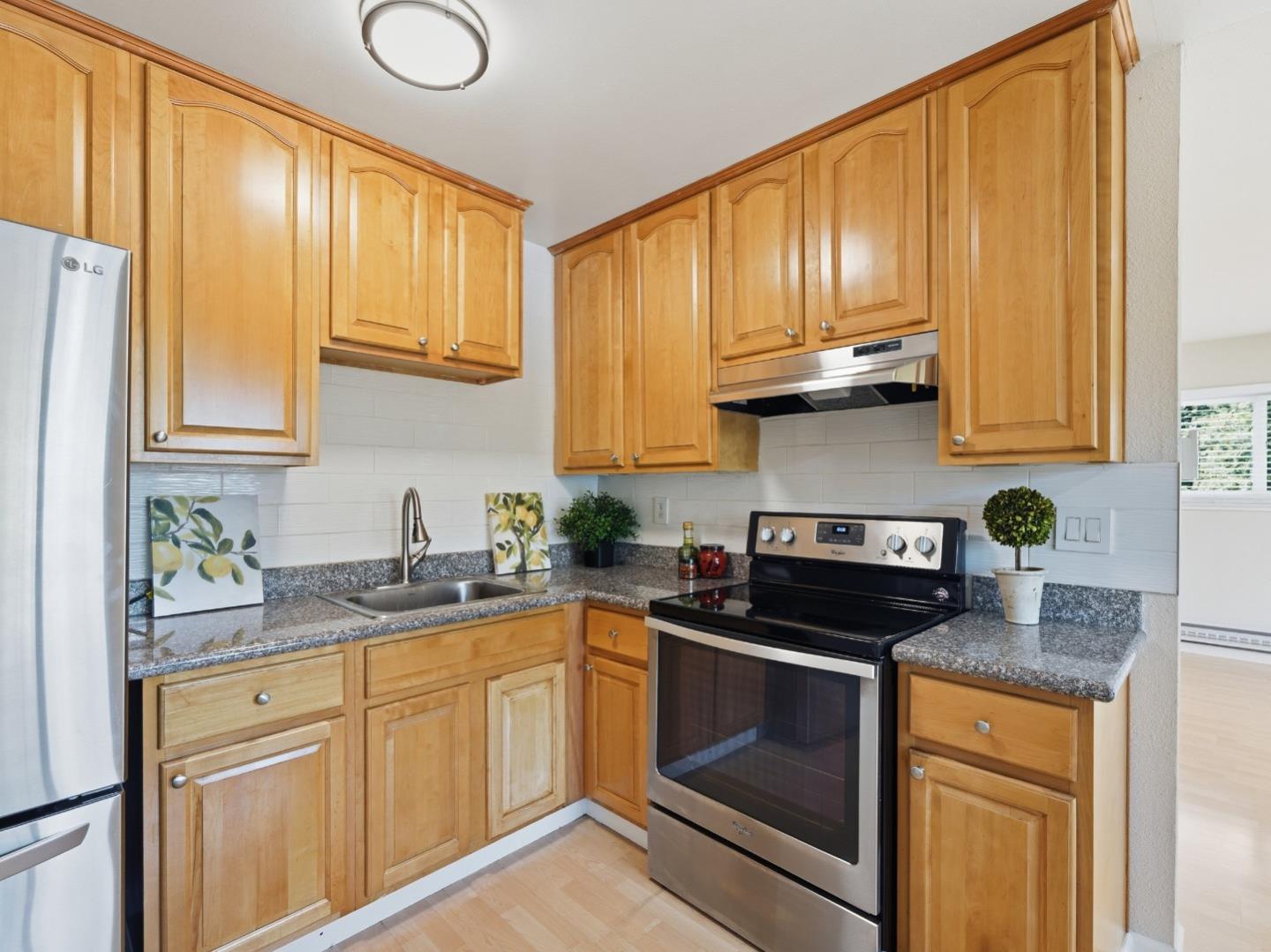 607 Valley Forge WAY 4 - Kitchen