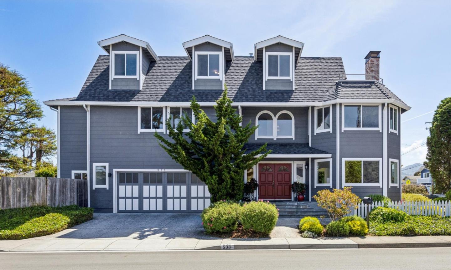 533 Alsace Loraine AVE