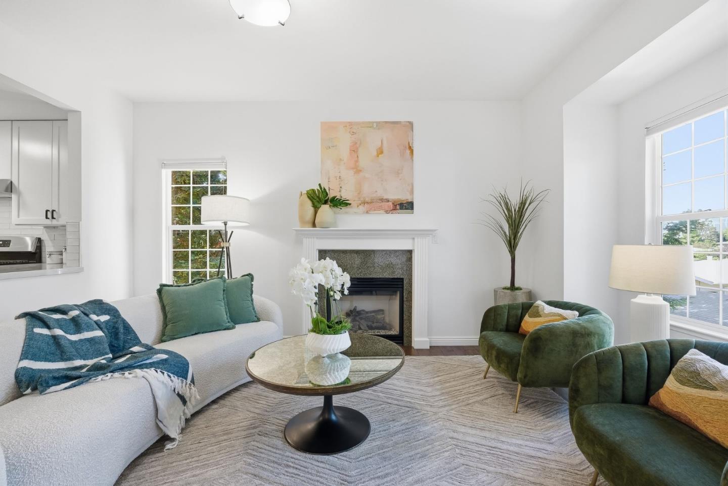 418 E Evelyn AVE 202