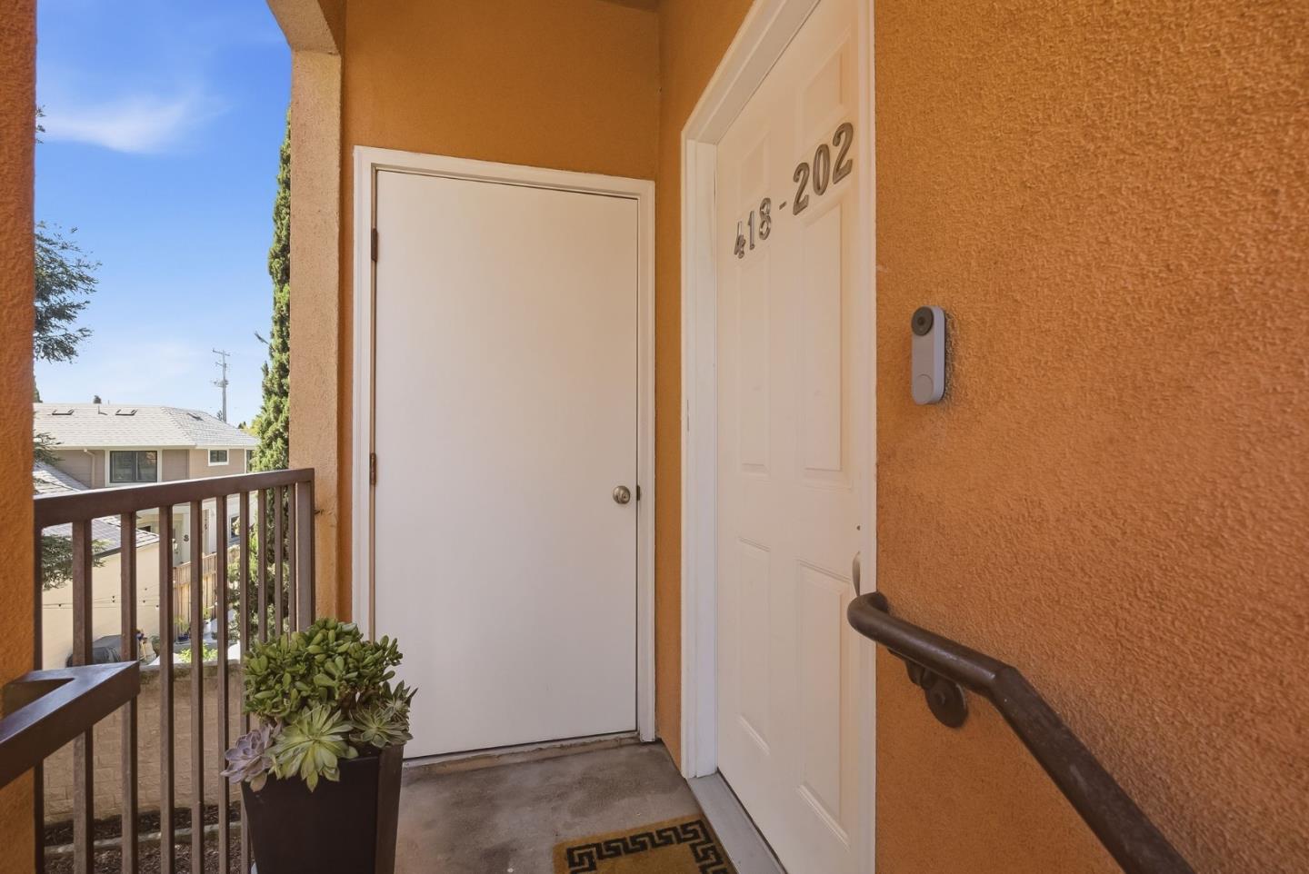 418 E Evelyn AVE 202 - Kitchen