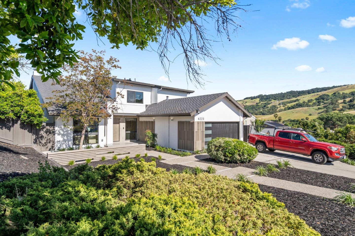 6223 Valroy DR