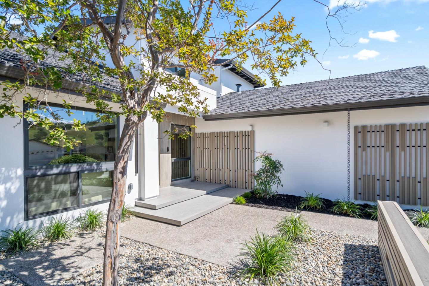 6223 Valroy DR - Kitchen