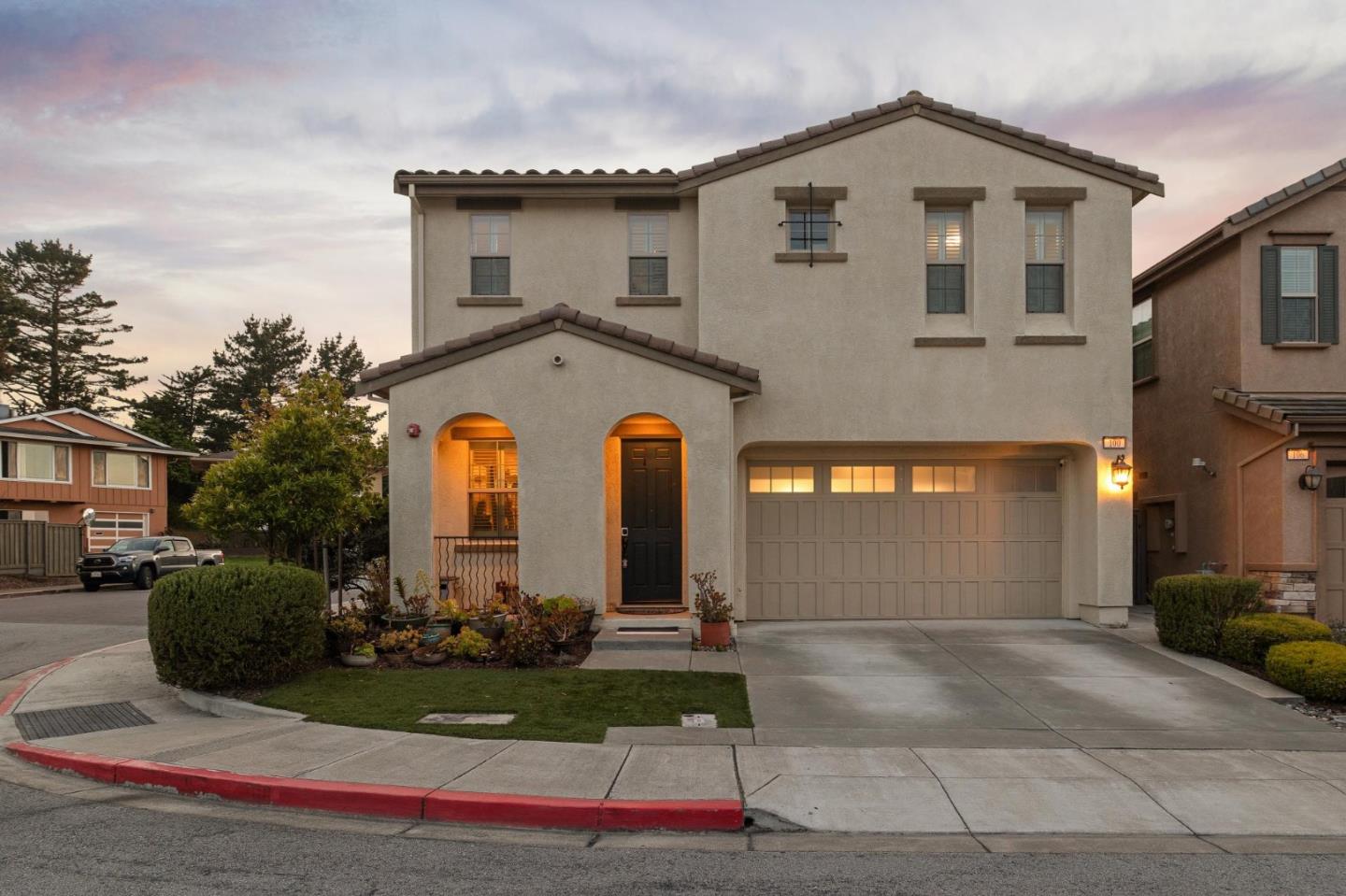 100 Crestview CIR
