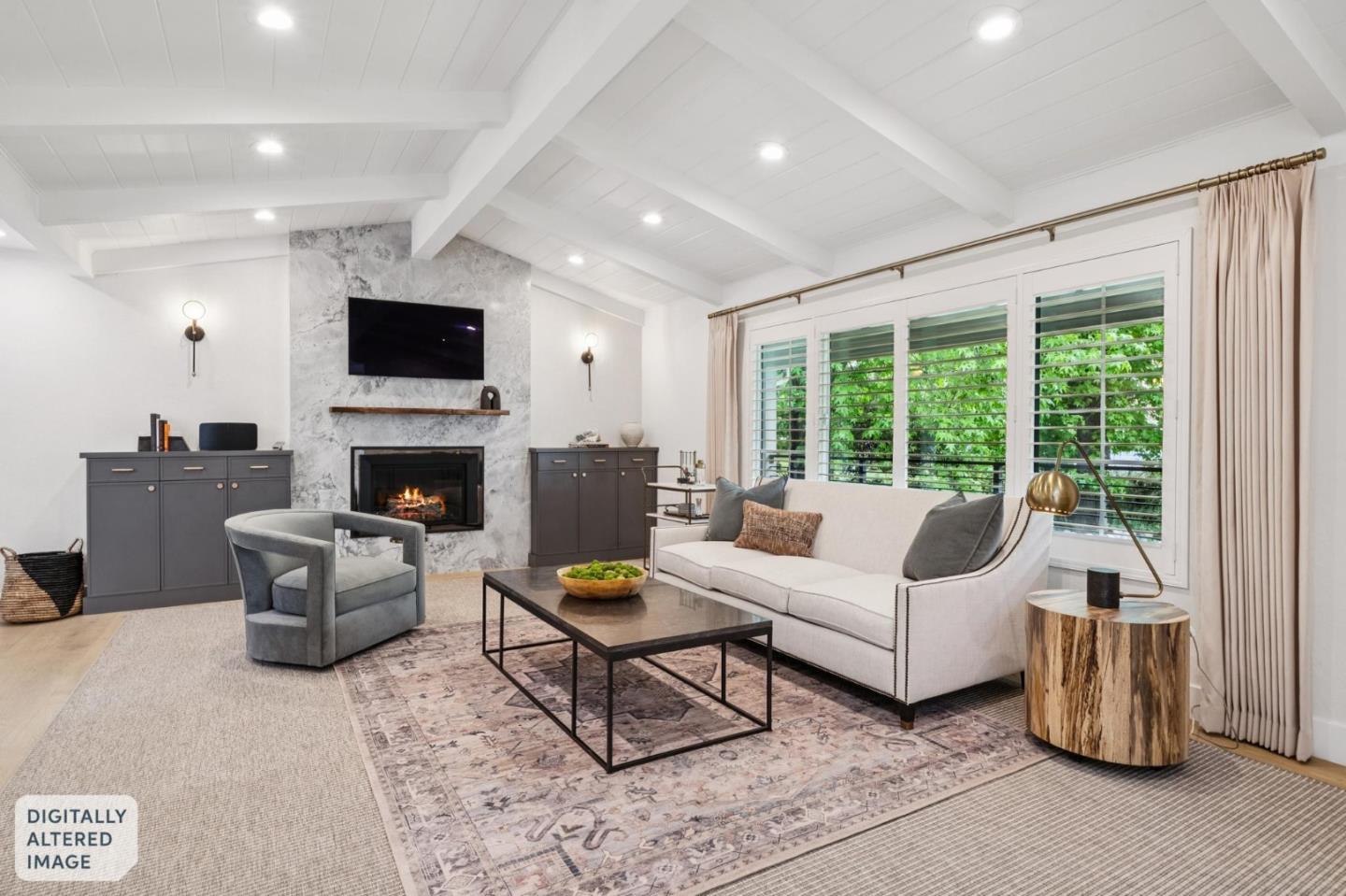 244 Belblossom DR - Living area