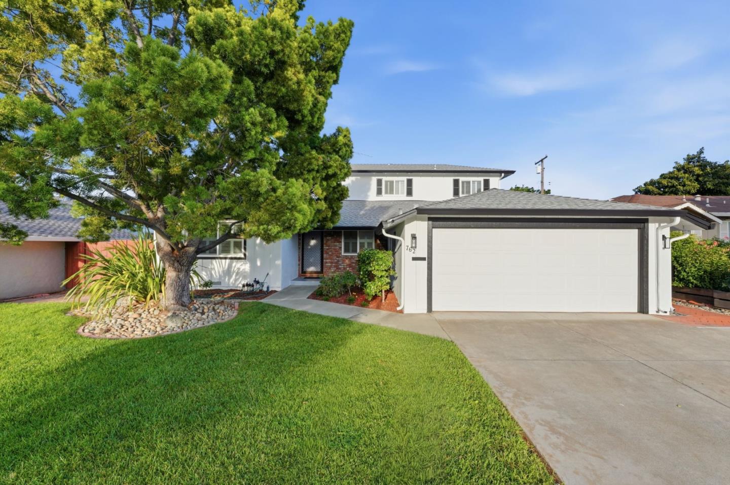 762 Westridge DR