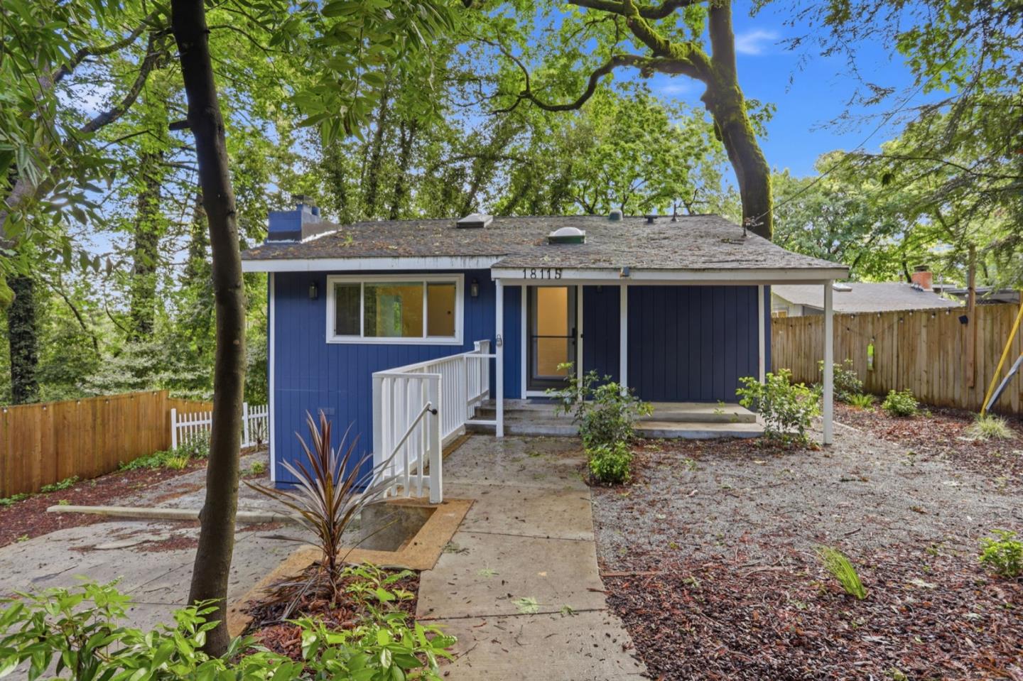 18115 La Verne DR - Backyard
